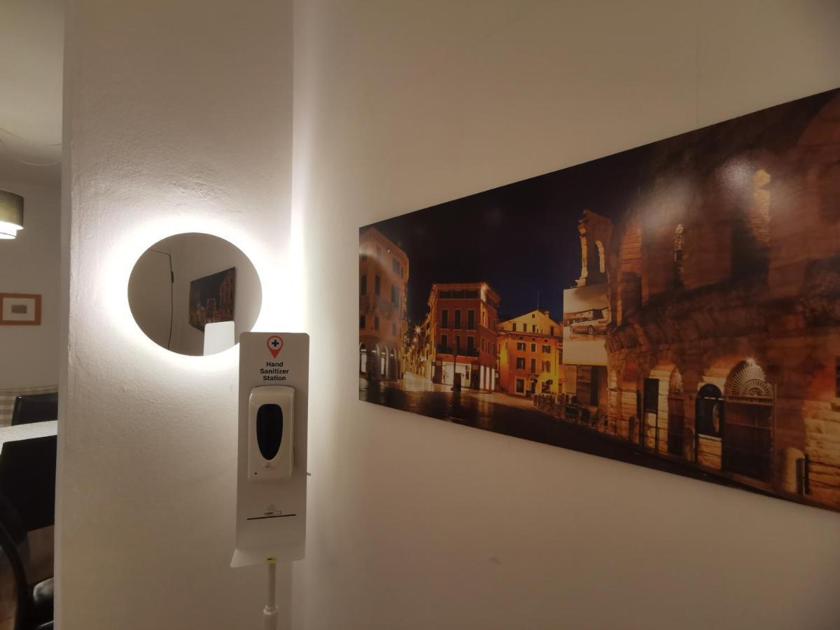 By Fralillo Hotel Verona Exterior photo